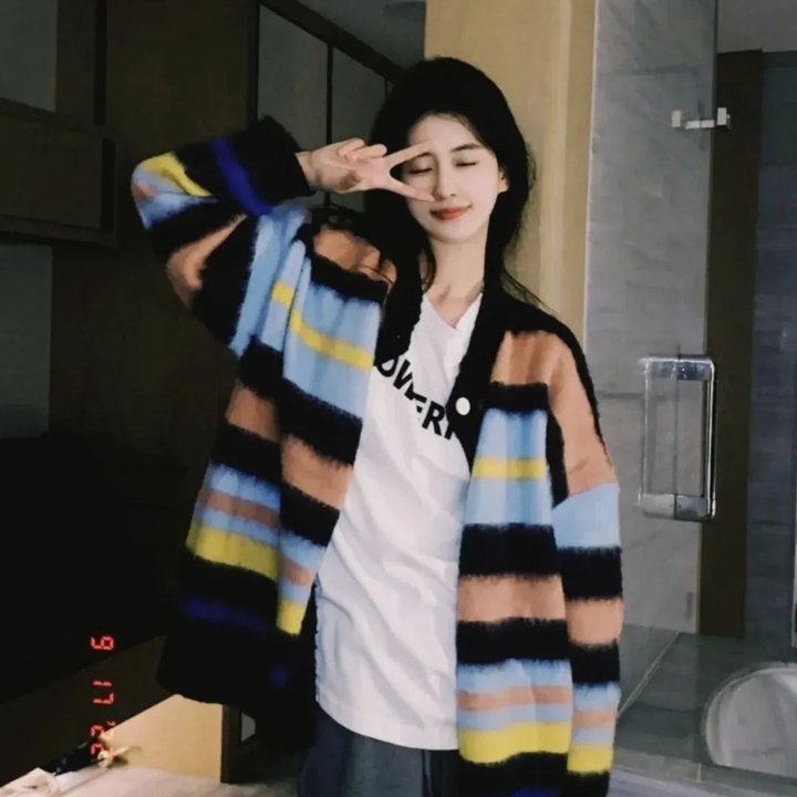 金蛇贺岁之合家团